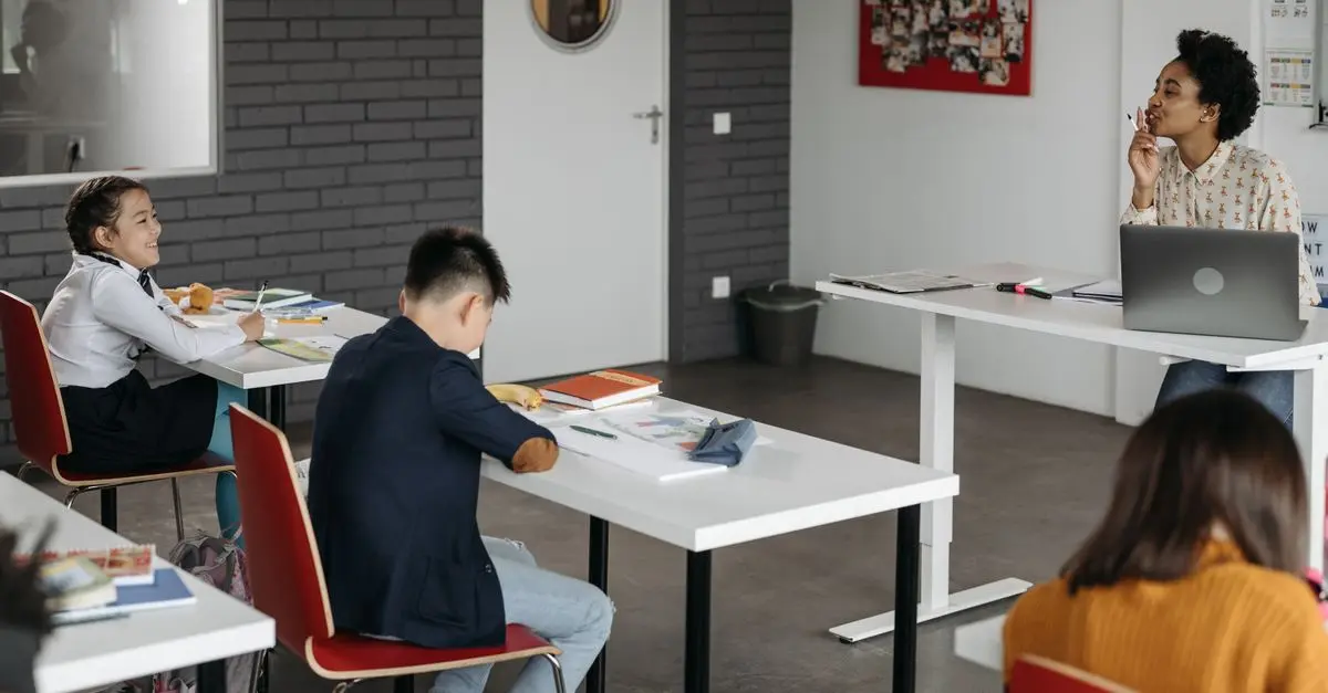 Cómo implementar la educación emocional en el aula de manera efectiva