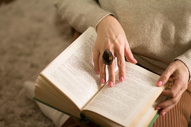 Cómo elegir la mejor educación para tu hijo en casa